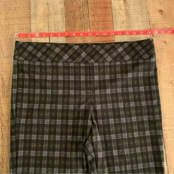 Erica Taylor women's size XL Stich Fix black and grays plaid pants - Picture 3 of 10